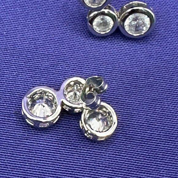 I.N.C Crystal Snowman Post Earrings Set On Original Card - Picture 11 of 11
